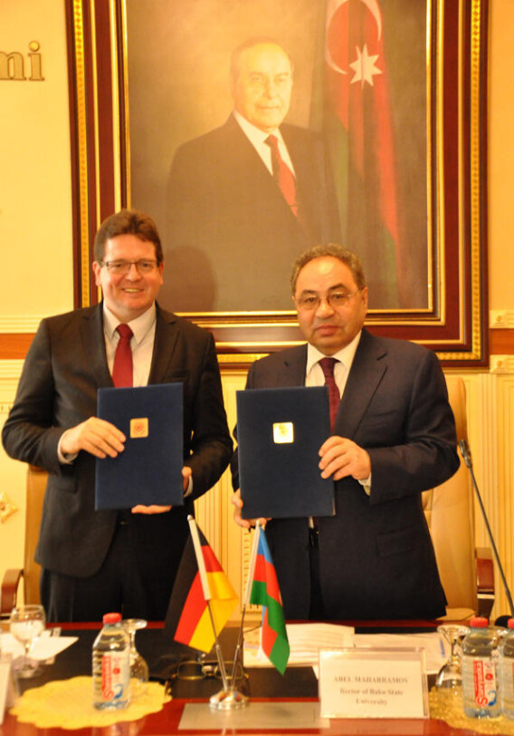 Впервые в Азербайджане: БГУ будет выдавать «двойной диплом» на уровне докторантуры (ФОТО)