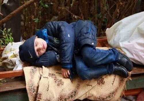 МВД Азербайджана о ночующем на улице ребенке: «Он уже 3 года на учете в полиции, неоднократно сбегал из приюта»