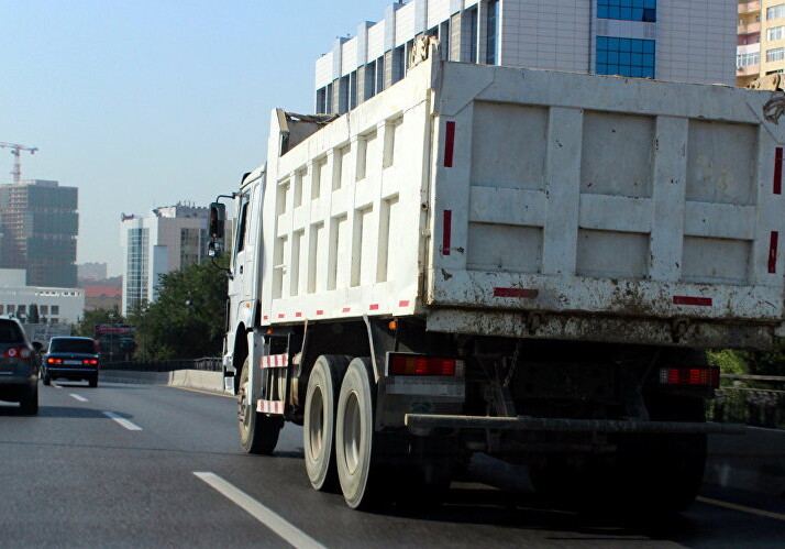 Кроме этих дорог, грузовиков в Баку больше не будет - Список 