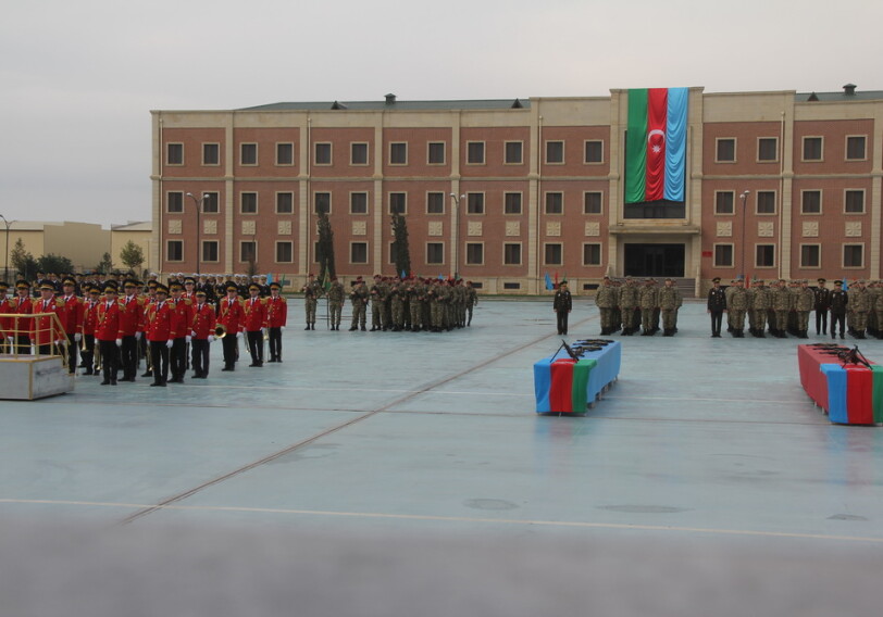 В воинских частях Азербайджана состоялась церемония принятия военной присяги (Фото)