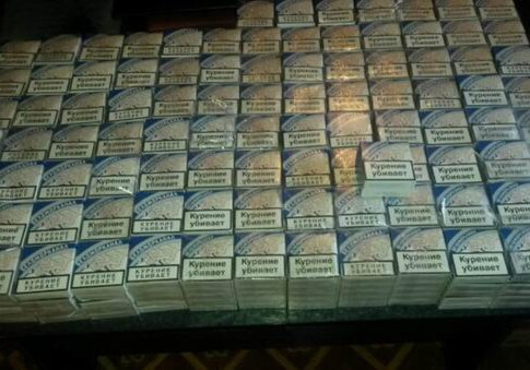 Гражданин Азербайджана пытался контрабандным путем ввезти более 15 тыс. пачек сигарет (Фото)