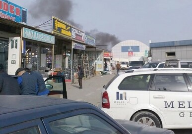 Сильный пожар, произошедший в торговом центре «Садарак», потушен (Видео)