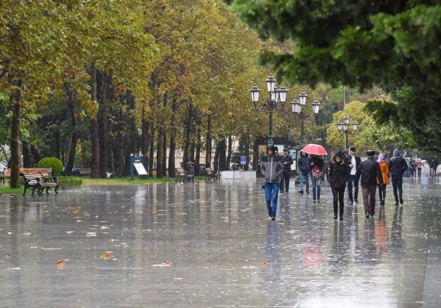 В понедельник в Баку будет дождливо