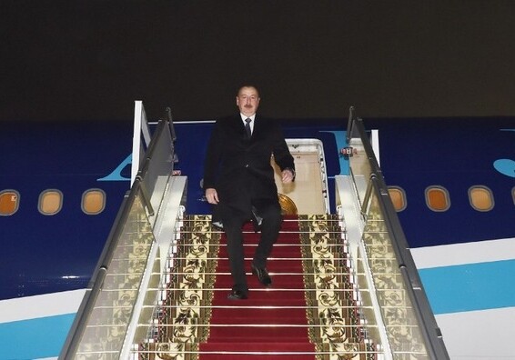 Президент Азербайджана прибыл с официальным визитом в Беларусь (Фото)