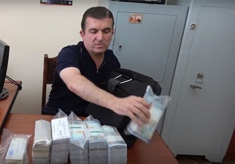 Экс-начальник охраны Сержа Саргсяна и его жена обвиняются в отмывании денег