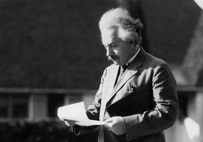 «Письмо о Боге» Эйнштейна ушло с молотка почти за 3 млн долларов