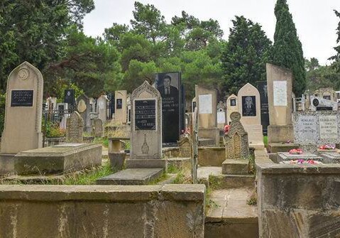 В Азербайджане места на кладбище будут бесплатными