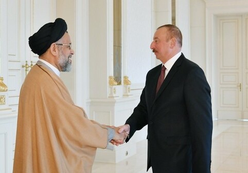 Президент Ильхам Алиев принял министра информации и нацбезопасности Ирана