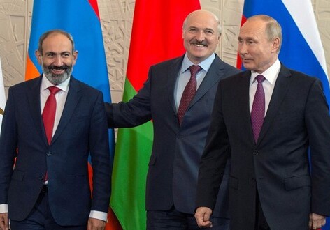 Лукашенко Пашиняну: «Покритикуй Владимира Владимировича... Ааа, боишься?»