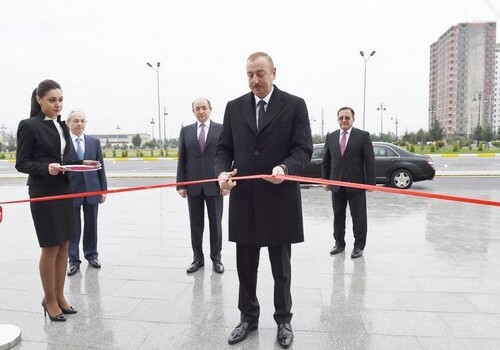 Президент Ильхам Алиев принял участие в открытии нового здания Бинагадинского райсуда (Фото)