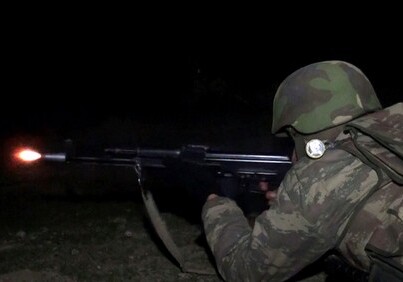 Подразделения ВС Азербайджана провели учения с боевыми стрельбами в ночное время (Фото-Видео)