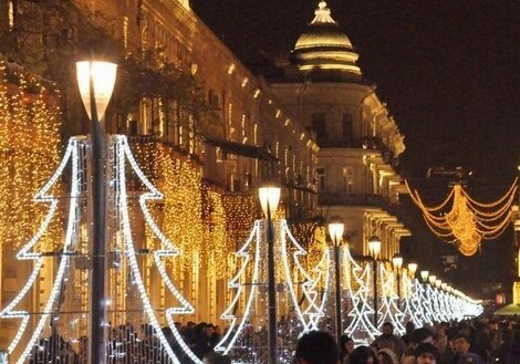 Российские туристы выбирают для встречи Нового года Баку