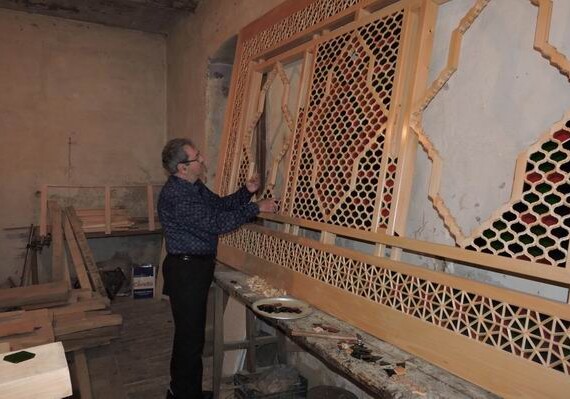 Шекинский мастер Тофиг Расулов создает ковровый шебеке, не имеющий аналога в мире (Фото)