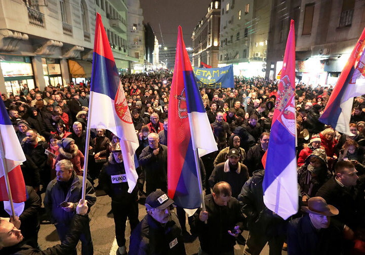 Антиправительственные акции протеста прошли в 7 городах Сербии