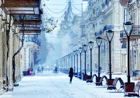 ИВ Баку рапортует о готовности коммунальных служб к снегопаду