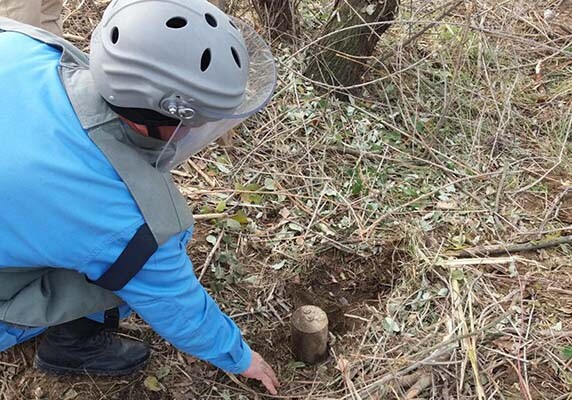 В Лянкяране обнаружены две противотанковые мины