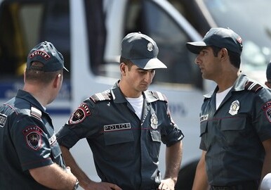 В Армении преследуют бывших сотрудников полиции, не желающих сотрудничать с новой властью
