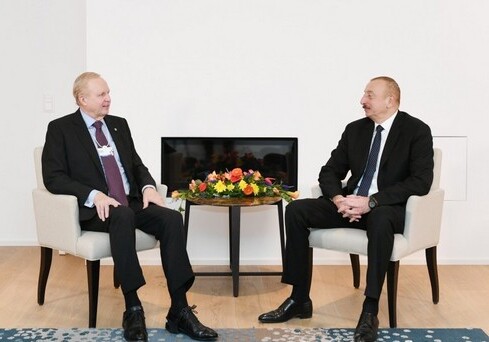 Ильхам Алиев встретился в Давосе с Робертом Дадли