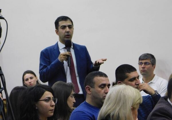 Армянские адвокаты пригрозили устроить забастовку