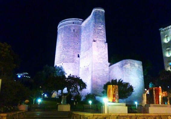 Девичья башня названа одним из самых романтичных мест в СНГ