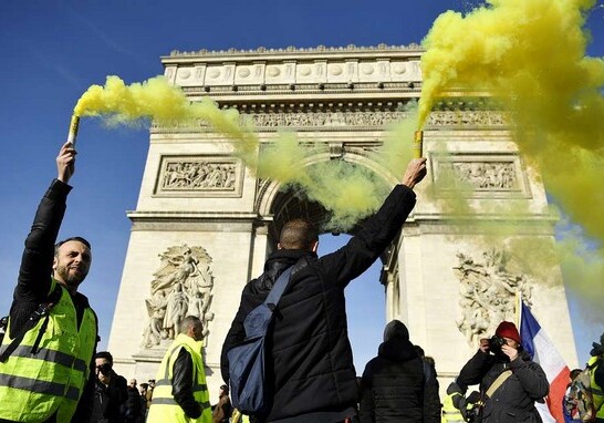 В очередной акции «желтых жилетов» приняли участие более 40 тыс. человек