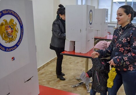 В 24 общинах Армении проходят муниципальные выборы