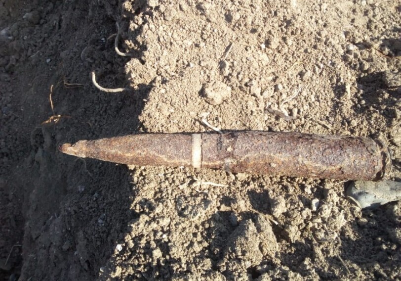 В Агдамском районе обнаружен зенитный снаряд (Фото)