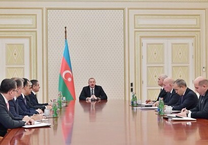 Президент Азербайджана провел совещание, посвященное экономическим и социальным вопросам (Фото-Обновлено)