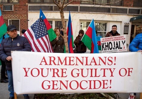 Перед постпредством Армении в ООН прошла акция протеста в связи с годовщиной Ходжалинского геноцида (Фото)