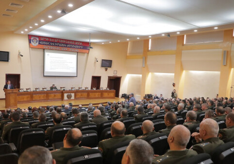 Армянская армия готова стать гарантом переговоров?