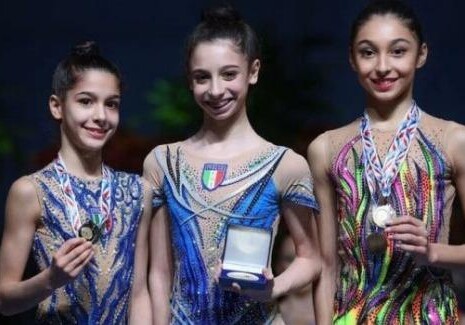 Азербайджанская гимнастка завоевала две бронзовые медали на турнире во Франции