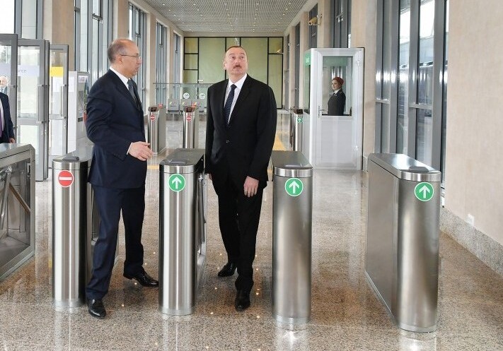 Президент Азербайджана ознакомился с условиями, созданными после ремонта на станции метро «Бакмил» (Фото-Обновлено)