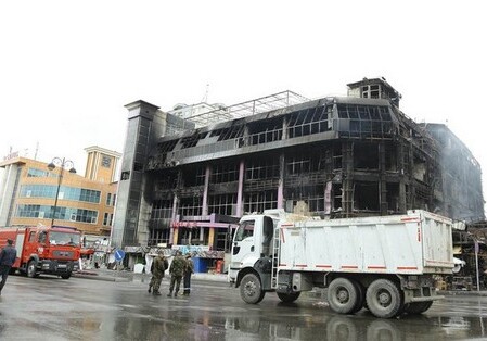 Пожар в торговом центре Diqlas полностью потушен – МЧС