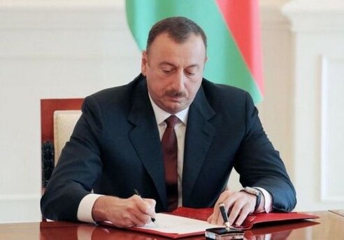 Президент Азербайджана распорядился создать Комиссию в связи с пожаром в ТЦ «Диглас»