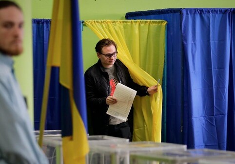В МВД Украины к 16:00 поступило 950 сообщений о нарушениях на выборах