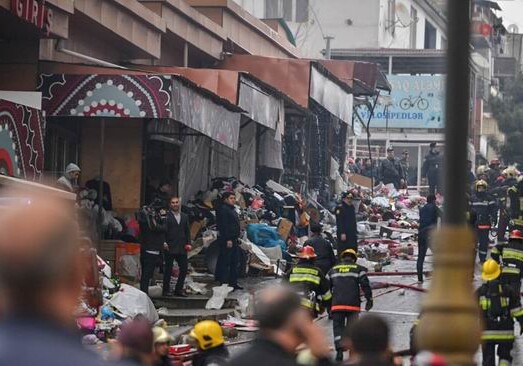 Владельцы сгоревших в ТЦ «Диглас» магазинов и складов получат 10 тысяч манатов
