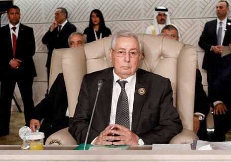 В Алжире назначен временный президент