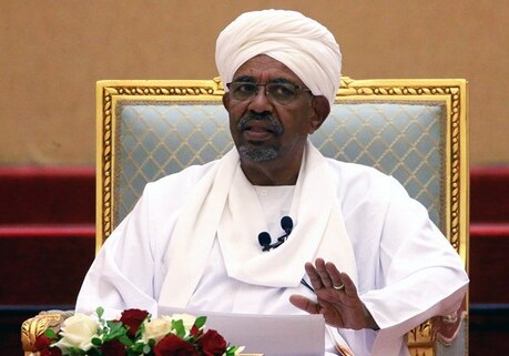 После объявления об отставке президент Судана помещен под домашний арест