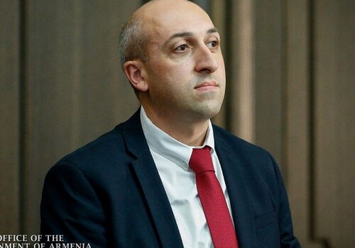 Очередной скандал в Армении: губернатор Лори премировал сам себя