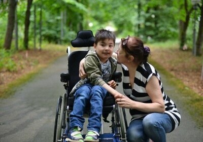 В Азербайджане выдадут пенсии по уходу за детьми-инвалидами