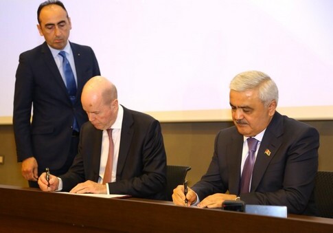 SOCAR  и BP подписали соглашение по новой платформе АЧГ (Фото)