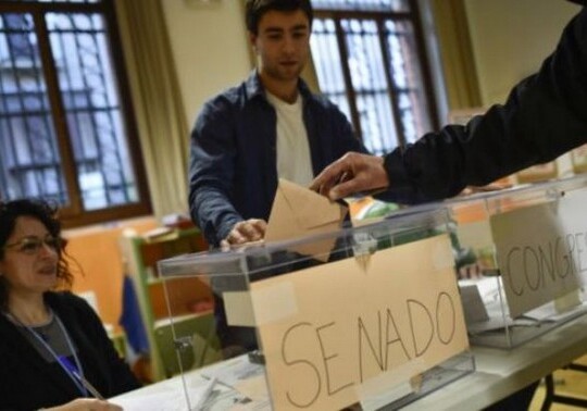 Досрочные всеобщие выборы проходят в Испании