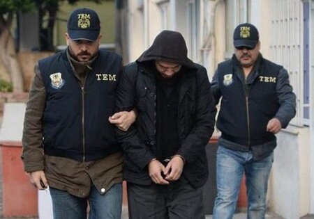 В Турции по подозрению в подготовке терактов задержали 22 человека