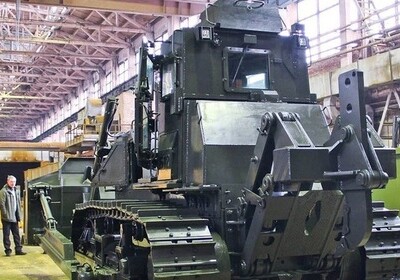 В России соберут первый боевой трактор