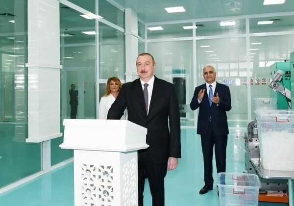 Президент Ильхам Алиев принял участие в открытии завода по производству шприцов Diamed Co в Пираллахинском промпарке (Фото)
