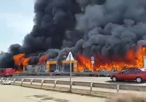Сильный пожар в маркете Баку: есть пострадавшие (Фото-Видео-Обновлено)