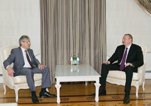 Президент Азербайджана принял президента Российской академии наук (Обновлено)