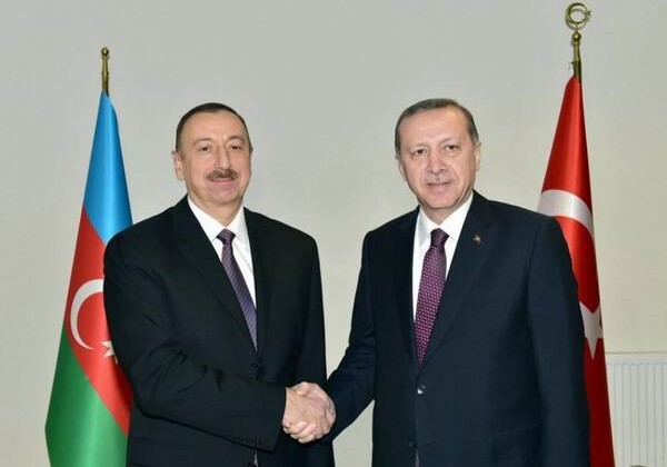 Эрдоган поздравил Ильхама Алиева с Днем Республики