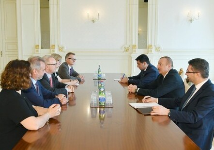 Президент Ильхам Алиев принял делегацию Бундестага Германии (Обновлено)