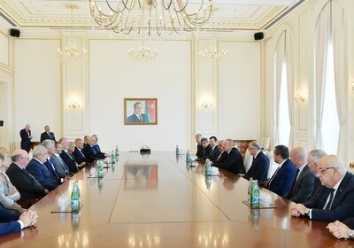 Президент Азербайджана принял делегацию УЕФА (Фото-Обновлено)